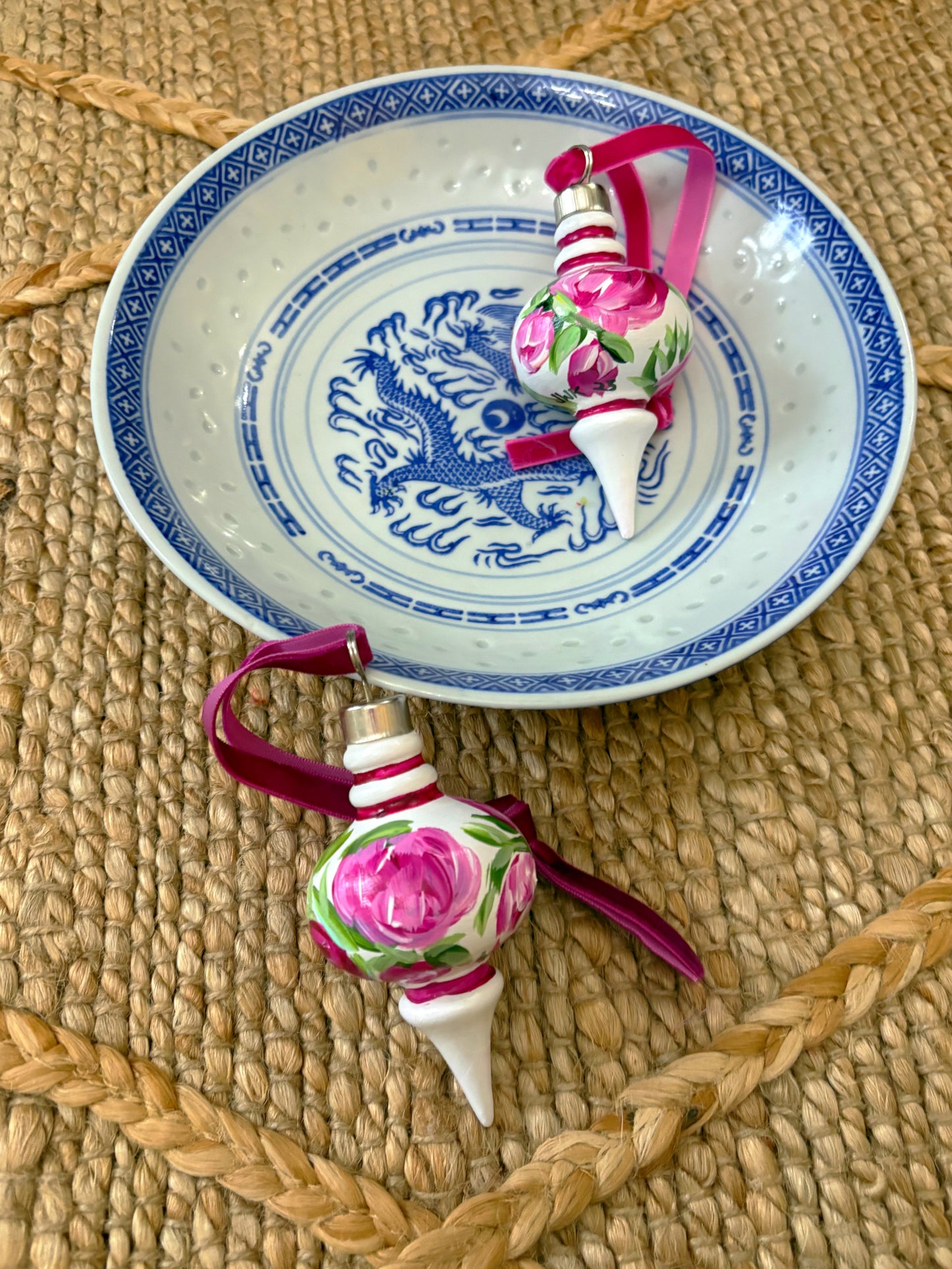 Small Retro Floral Ornament